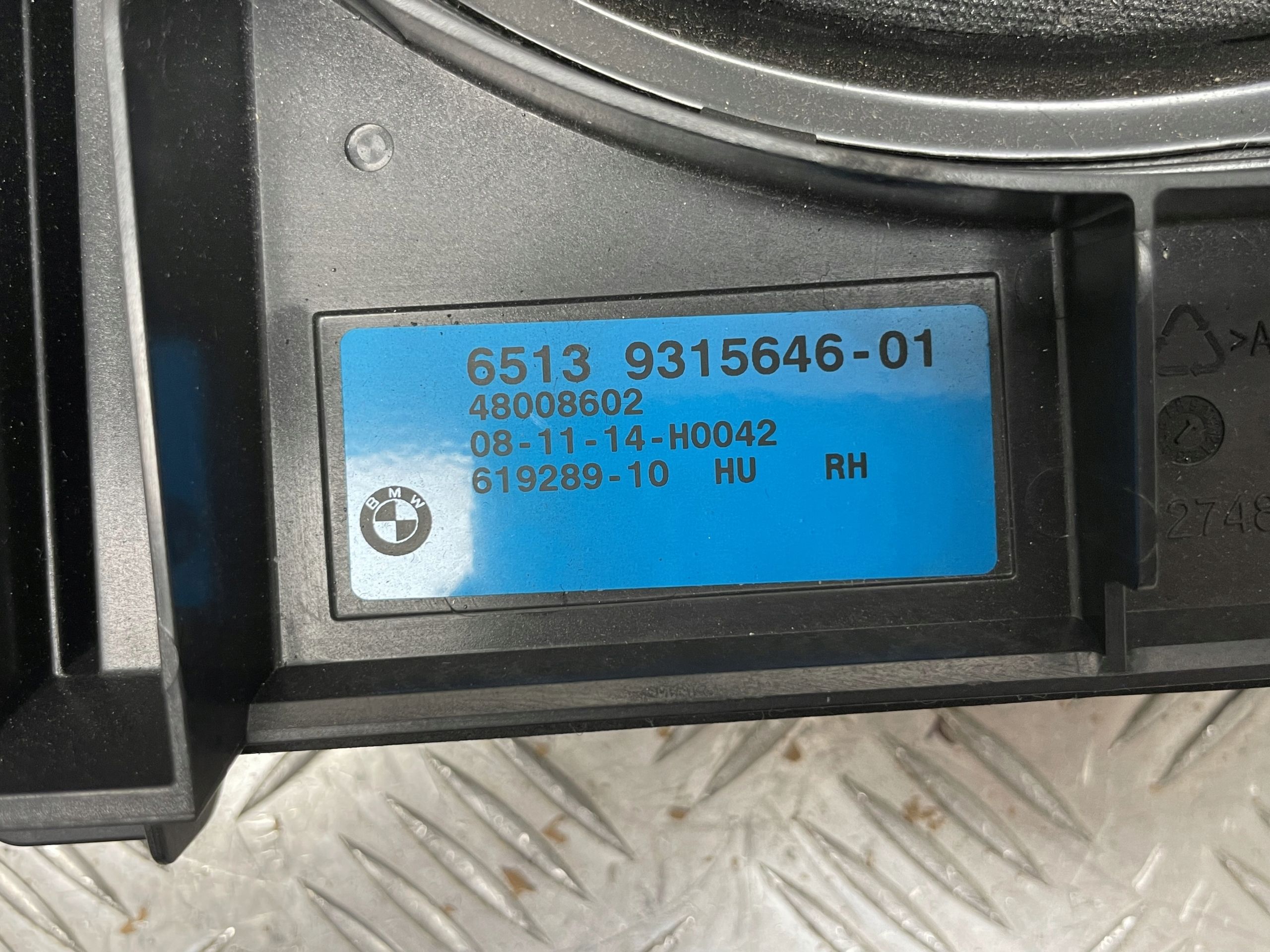 BMW F10 F11 F13 F18 głośnik Niskotonowy Subwoofer Prawy