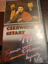 Sprzedam kasetę VHS Czerwone Gitary