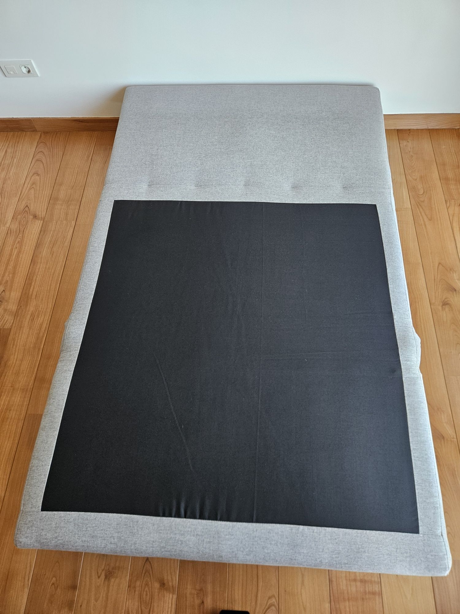 Sofá Cama de 2 lugares em Tecido Elen