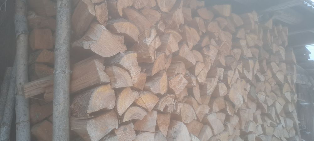 Drewno opałowe suche głównie sosna