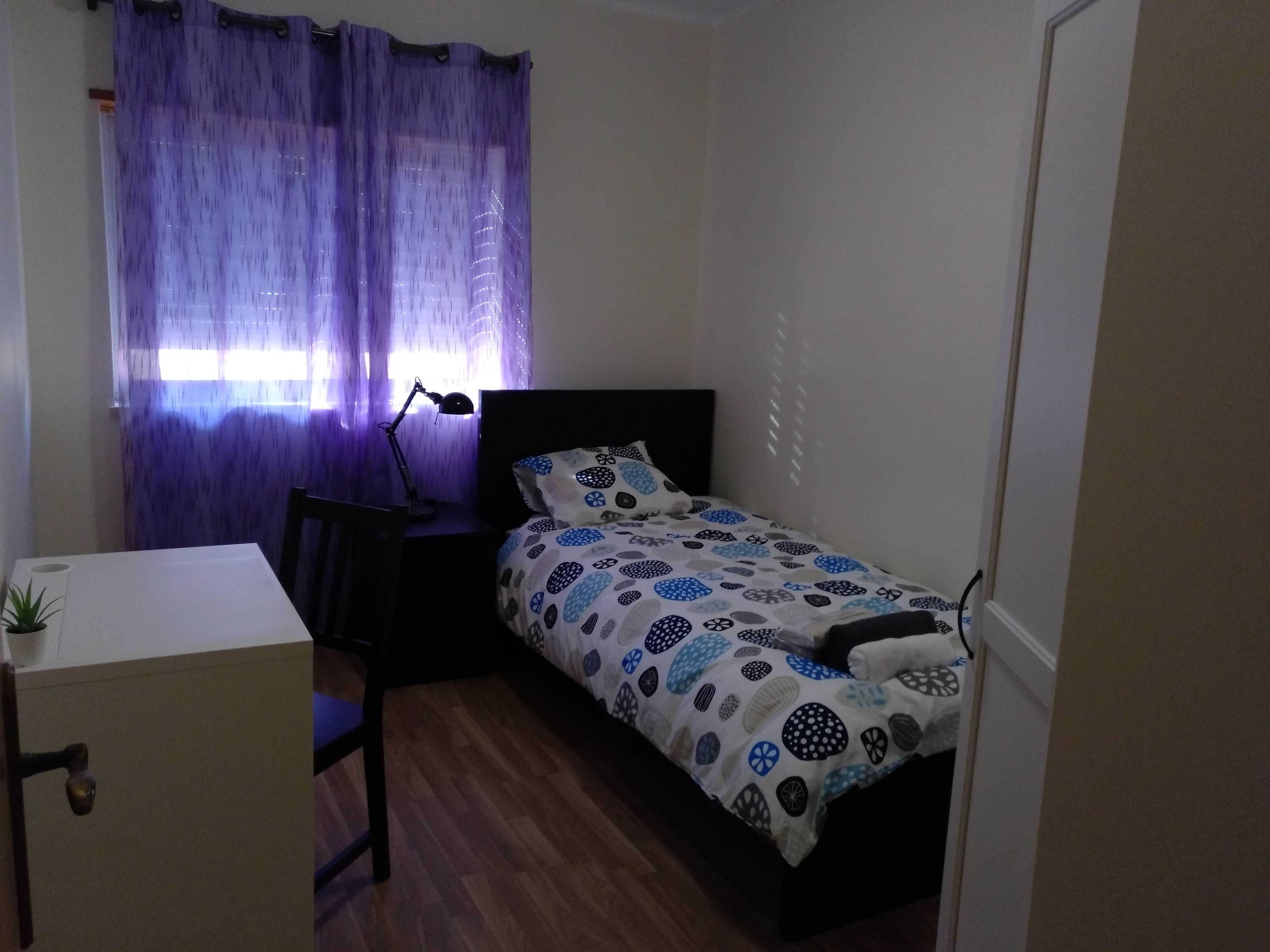 Quarto arrendo Monte da Caparica