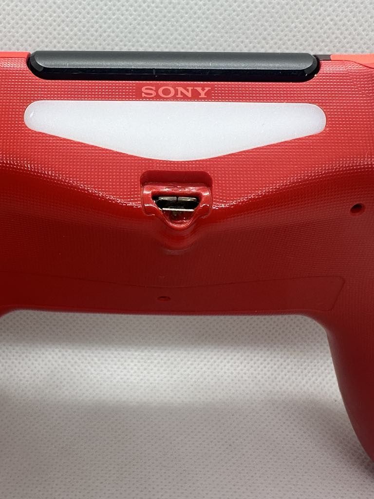 • Oryginalny Kontroler DualShock 4 V2

• Specyfikacja:

Kompaty