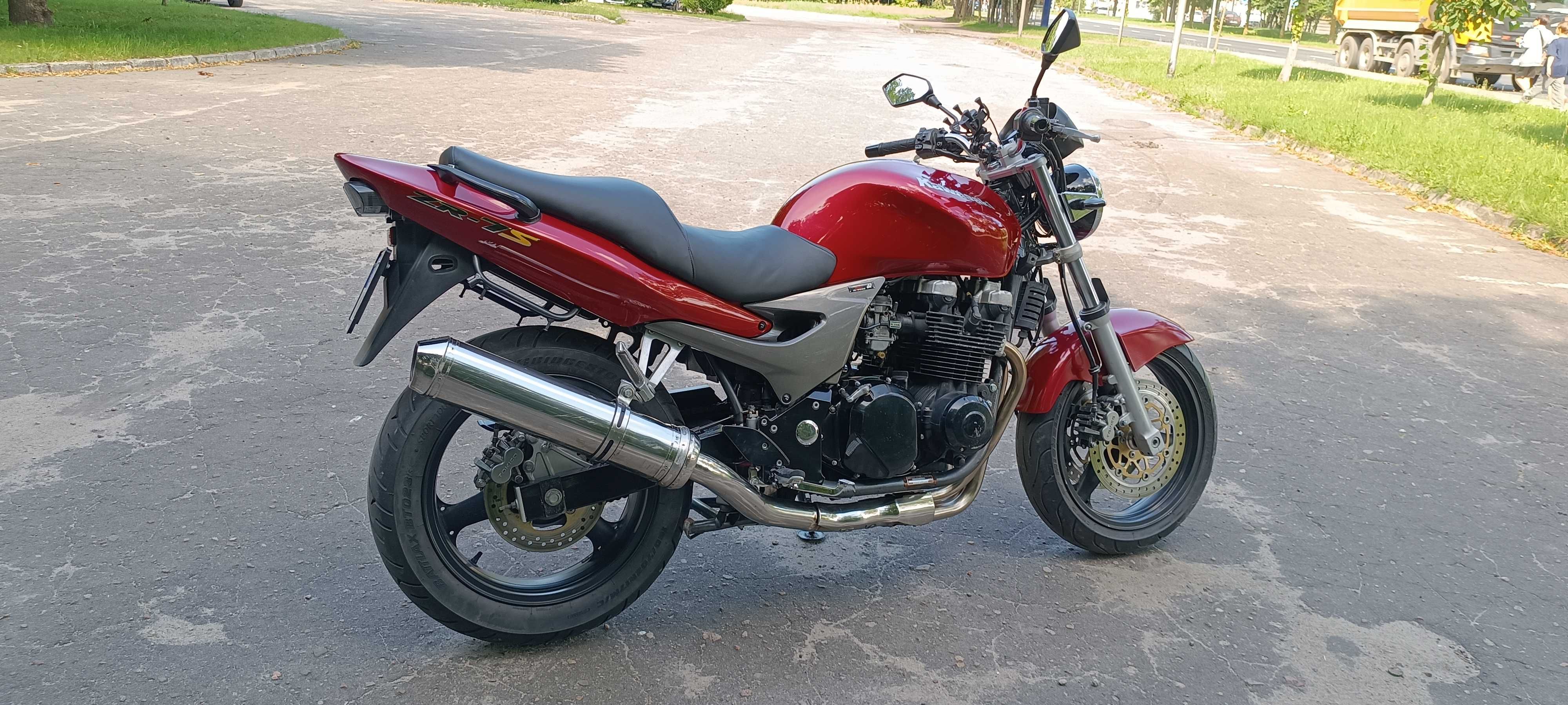 Kawasaki ZR7 2004r 750 licznik LCD wydech Scorpion bandit