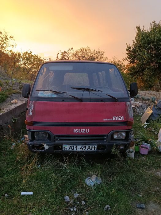Продам Isuzu Midi