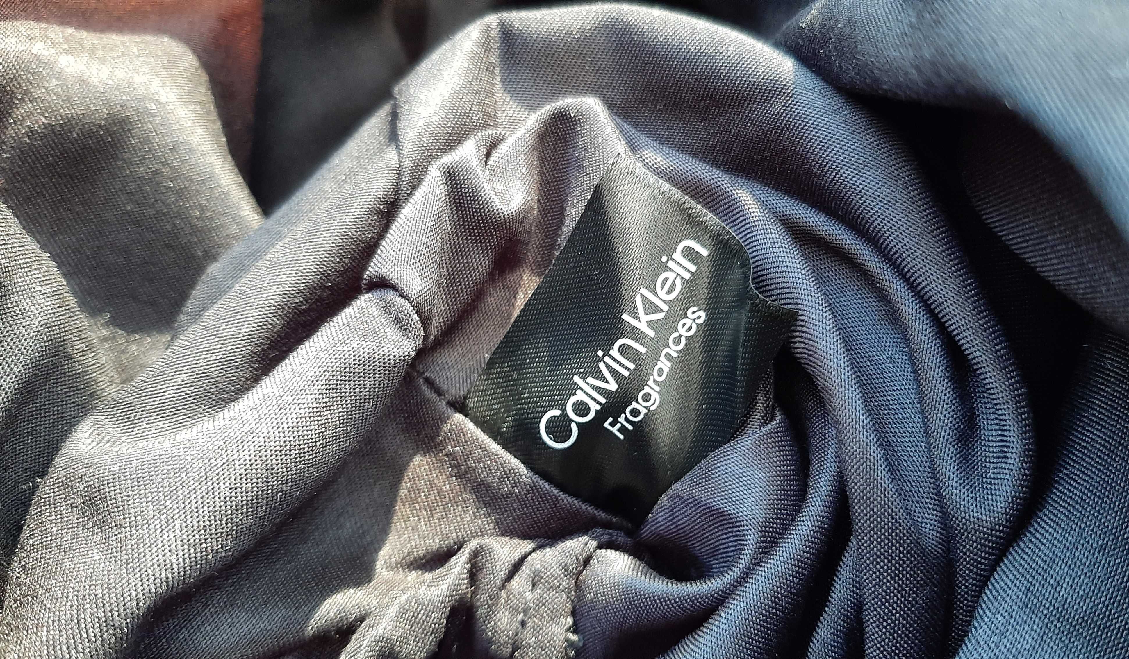 czarna nowa klasyczna torebka Calvin Klein