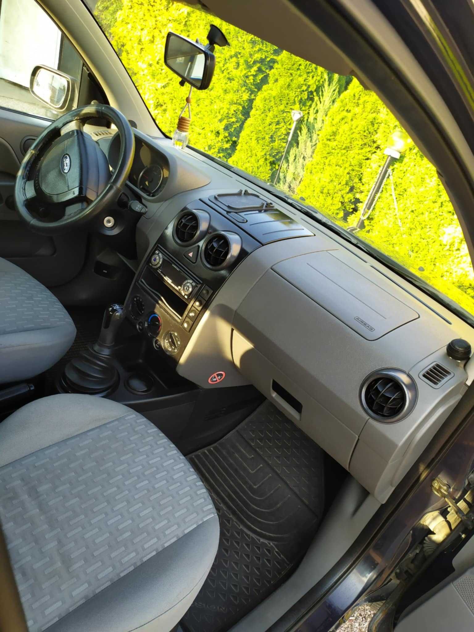 Ford Fusion 1.4 TDCi / Diesel / 2004 / doinwestowany