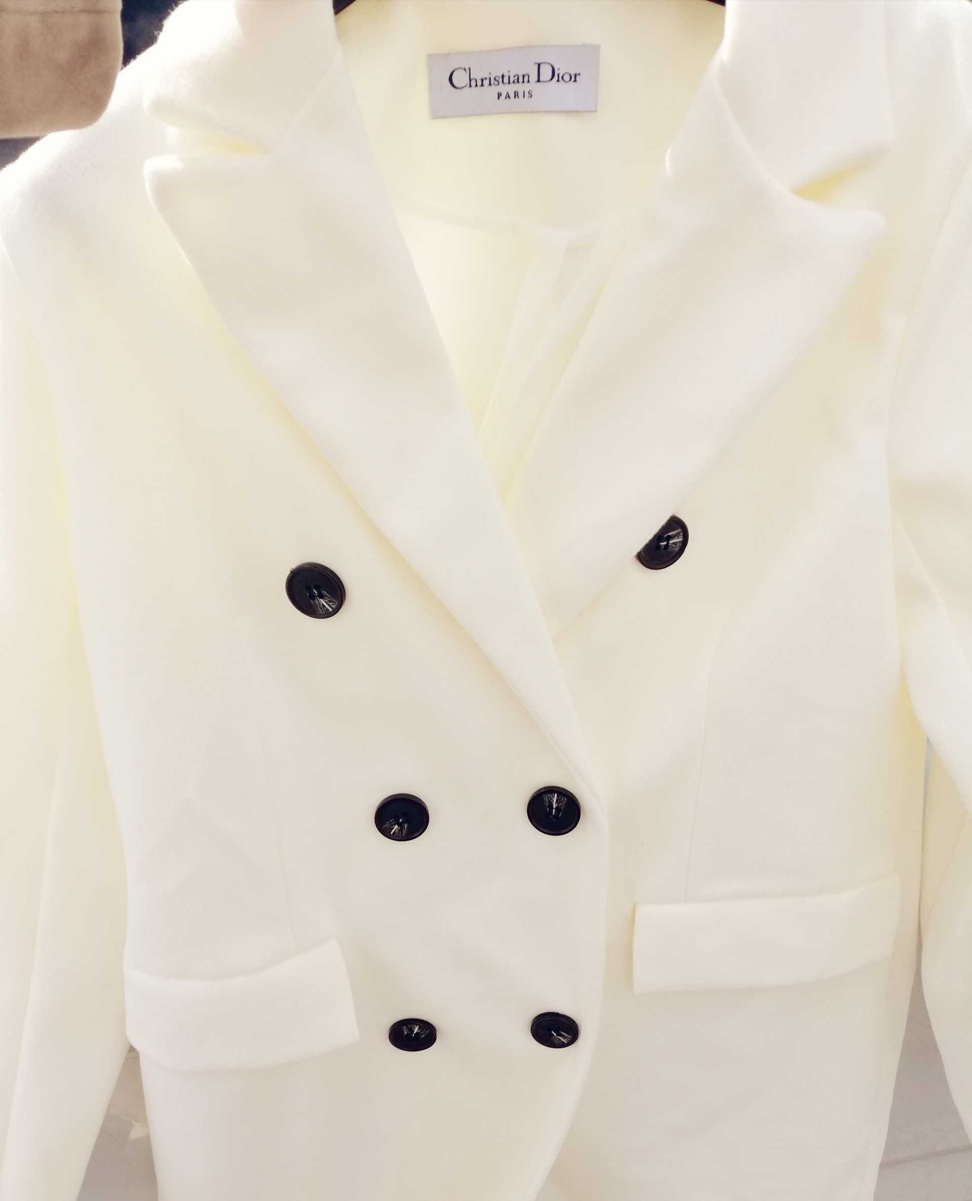 Dior płaszcz ecru  długi stylowy kardigan