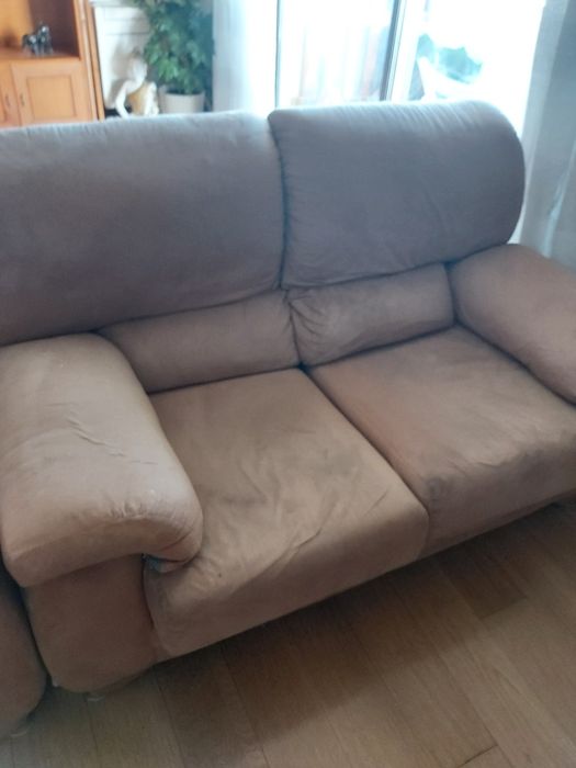 Terno de Sofás  em curtisane só hoje 60 euros