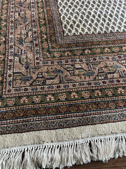 Tapete oriental indiano,em pura lã feito à mao,original,lavado.305x250