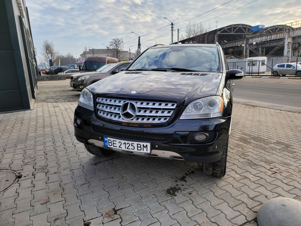 Продаю Mercedes ML 350 4MATIC 2008 года