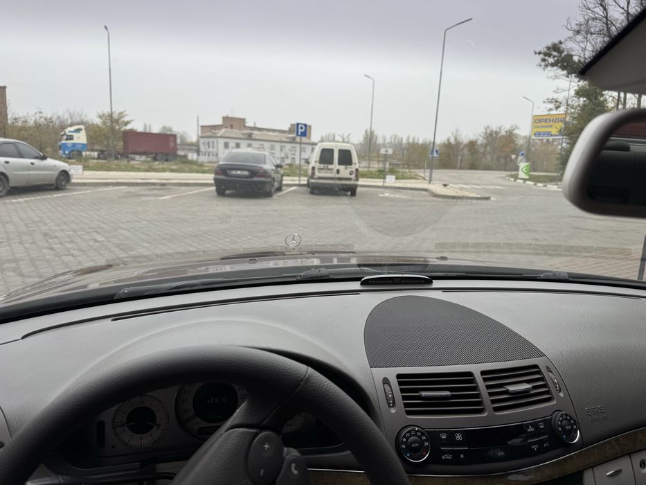 Mercedes -Bens w211 рестайлинг