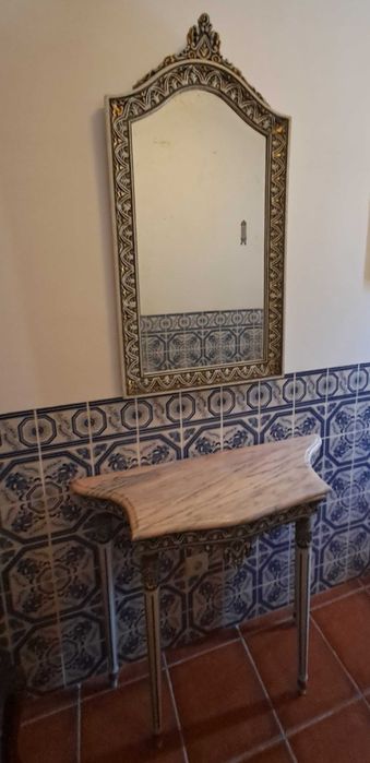 Credência de 1940 com espelho