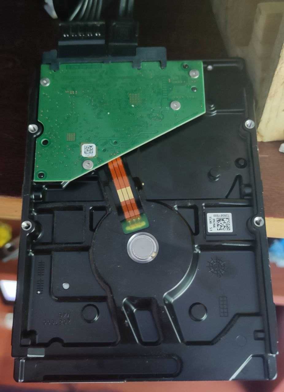 Жорсткий диск 4Тб Seagate ST4000VX005