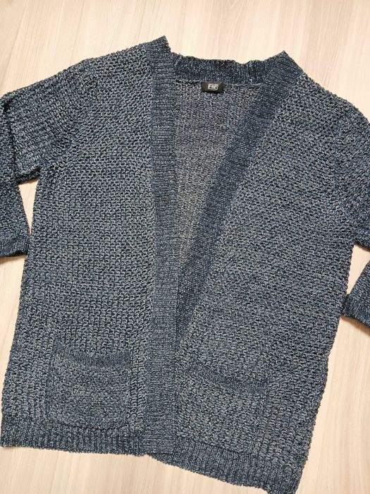 Narzuta z dzianiny kardigan sweter F&F 44