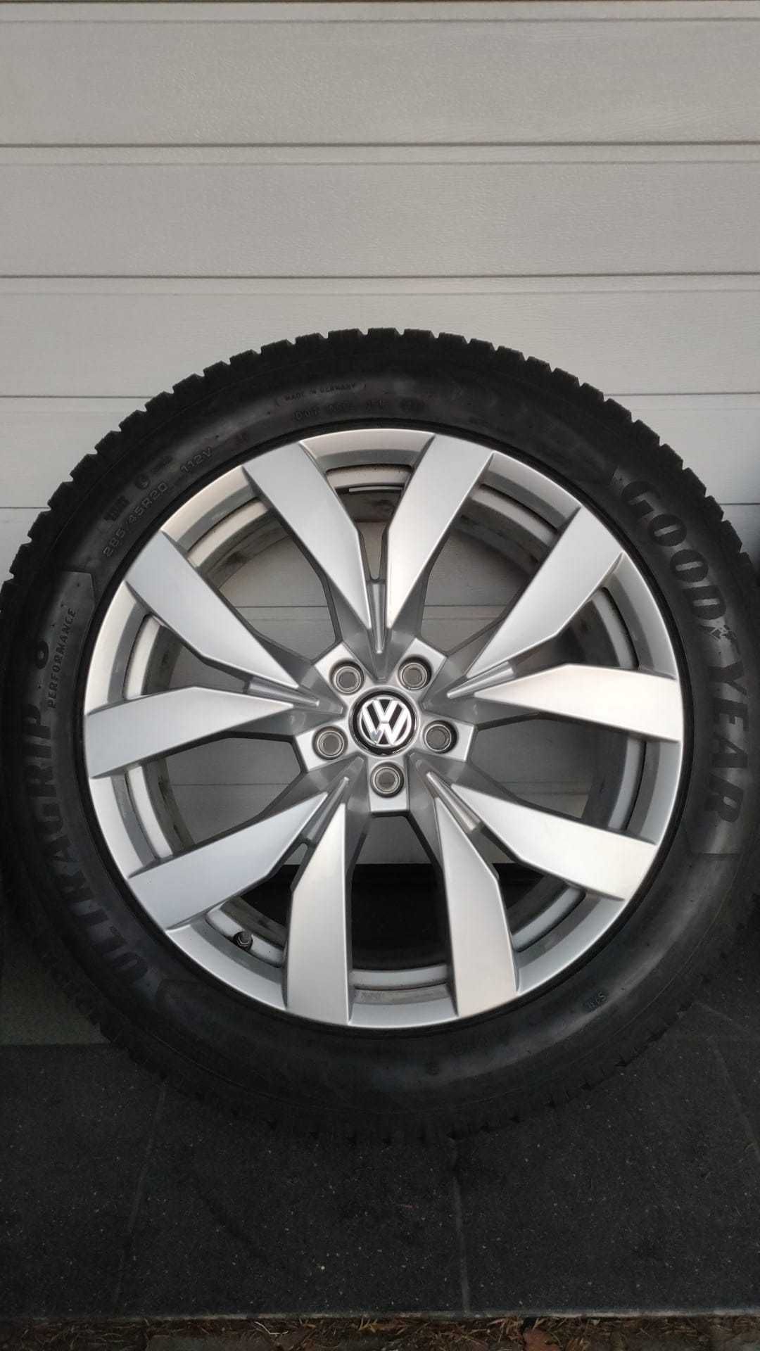 Koła 20' VW Touareg III Audi 5x112 opony zima 285/45/20 TPMS (OL1522)