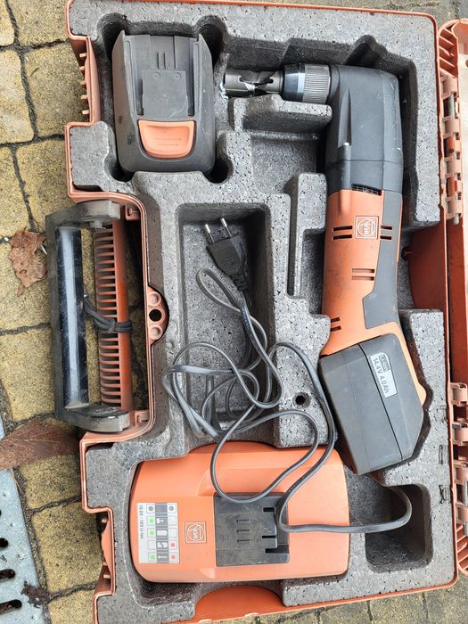 Sprzedam akumulatorowe nożyce skokowe do blachy Fein