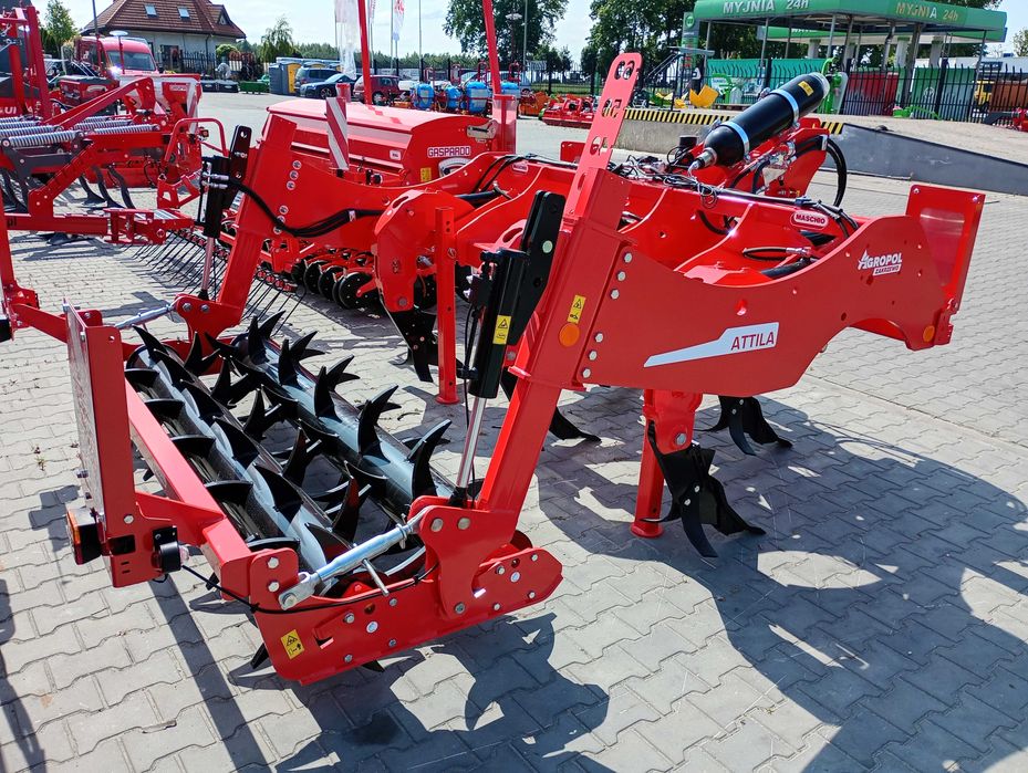 Głębosz, pług dłutowy Maschio Gaspardo Attila 250/5 HYDRO - PROMOCJA !