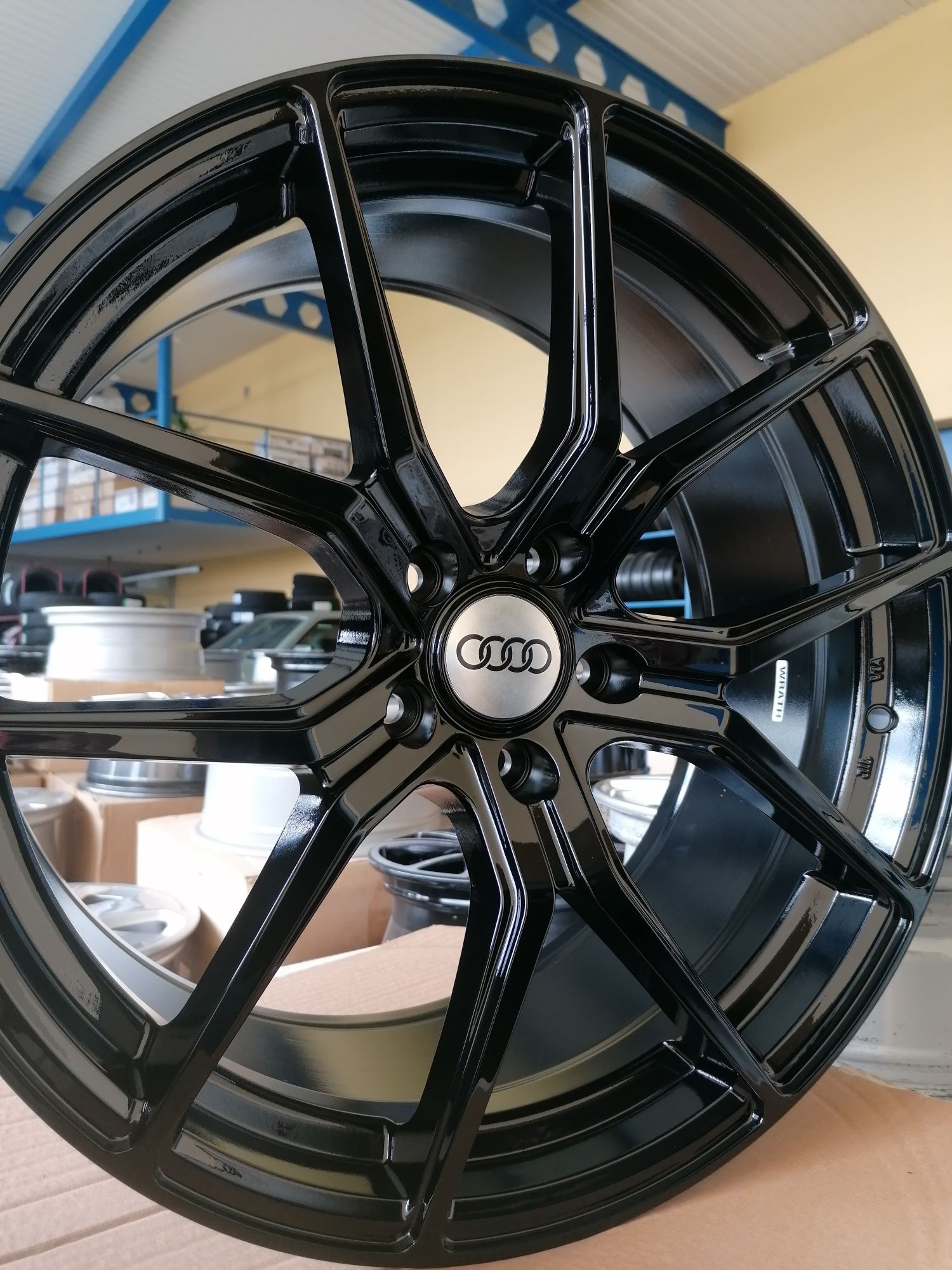 Felgi aluminiowe Audi 5x112 19 cali