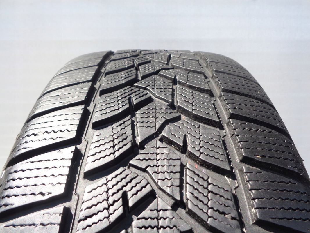 Opony Zimowe 235/60/18 Dunlop 235/60r18/2x19/6,5-7,5mm