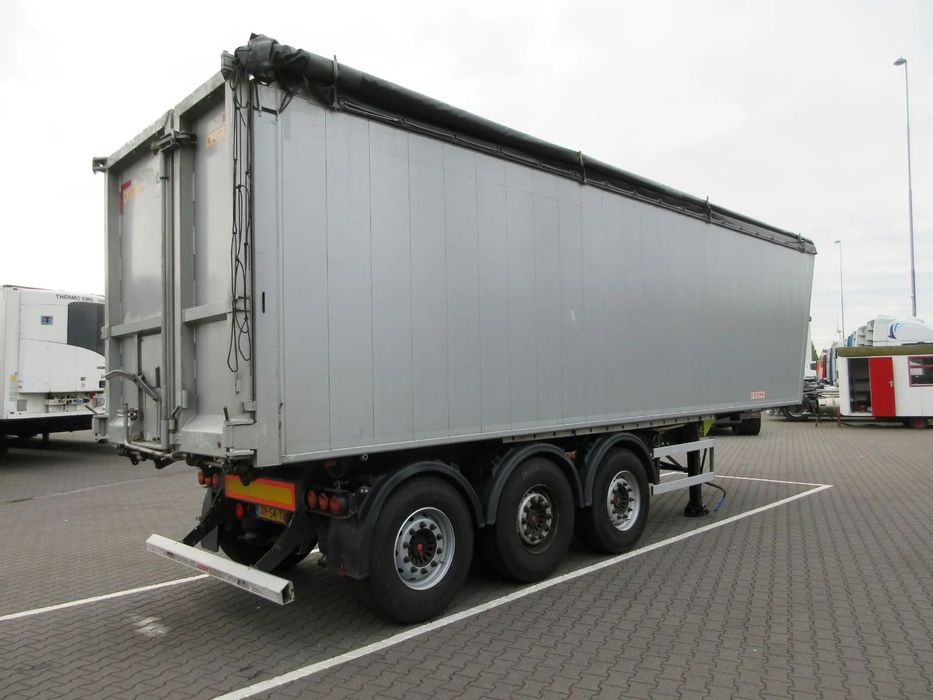 Kempf Wywrotka  Kempf Wywrotka 2017r. 53m3 Klapodrzwi/ Sprowadzona!