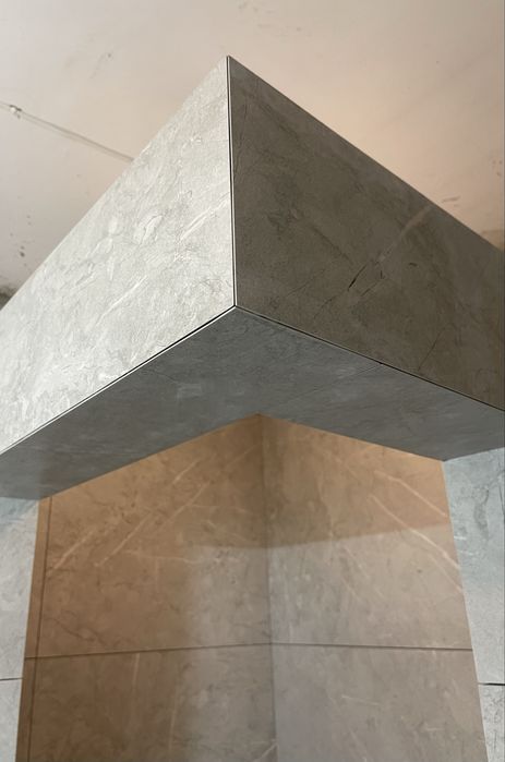 Плиточник вкладання плитки