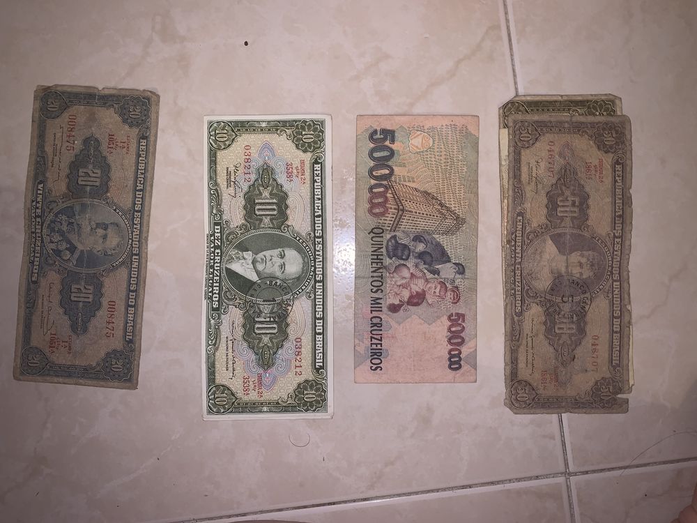 Moedas e notas antigas