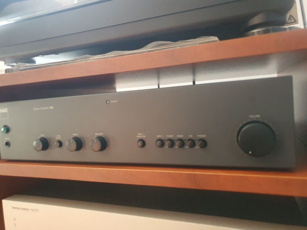 Wzmacniacz NAD 302
