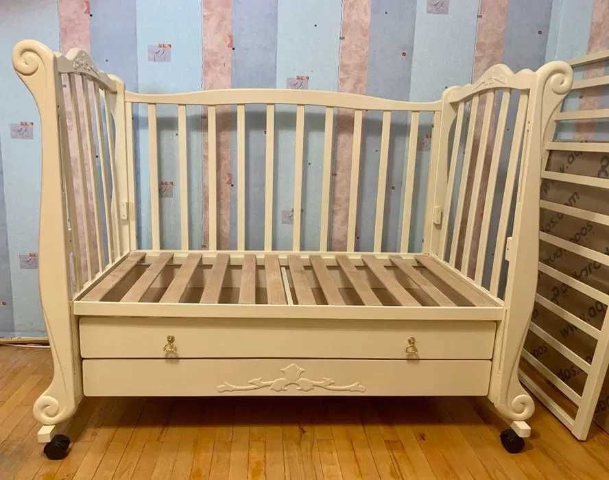 Дитяче ліжко Верес. З ящиками та маятниковим механізмом