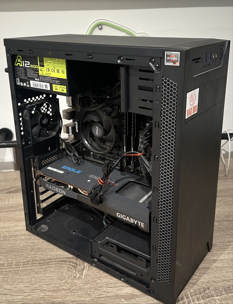 Sprzedam kompletny zestaw komputer PC
