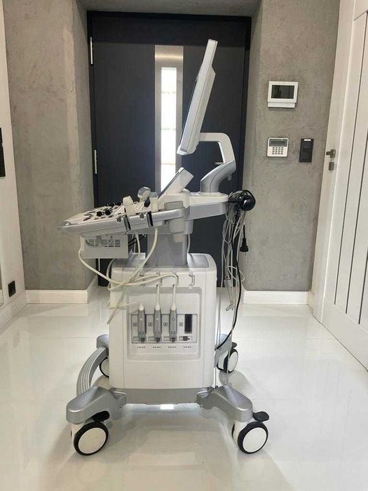 Aparat USG GE Vivid T8