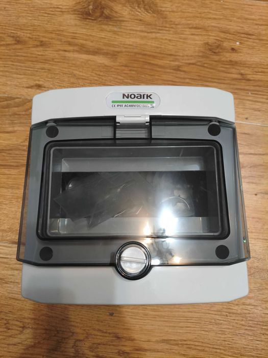 NOARK Rozdzielnica natynkowa hermetyczna 8 modułowa IP65