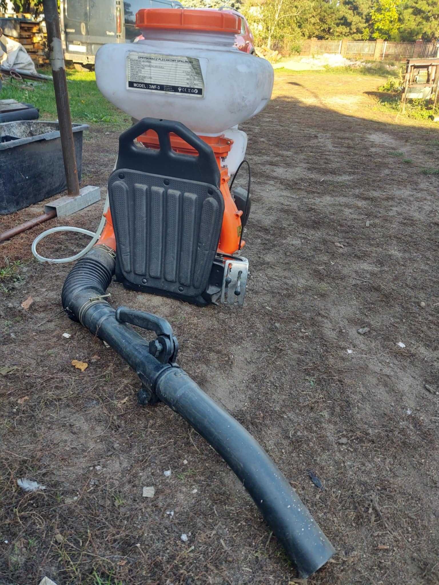 Dmuchawa i opryskiwacz spalinowy (2 w 1)