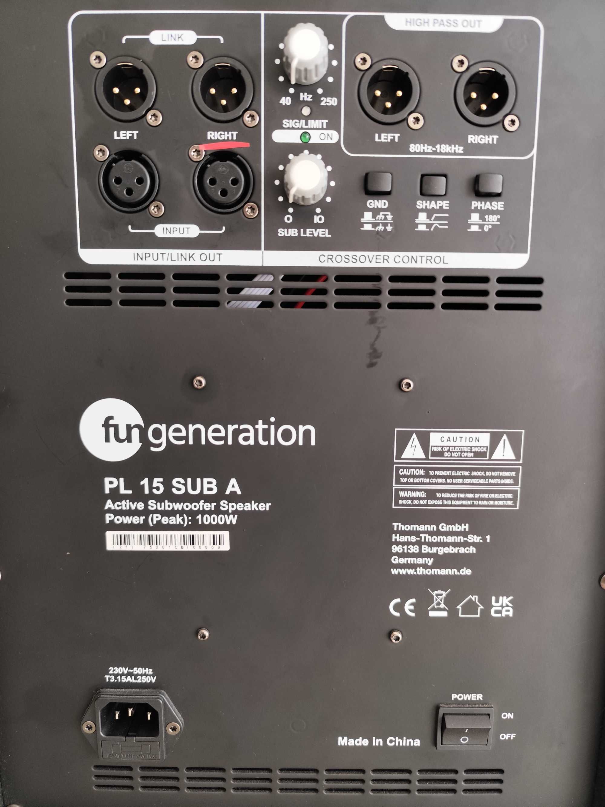 Subwoofer de 15" em bom estado com 1000w de potência.