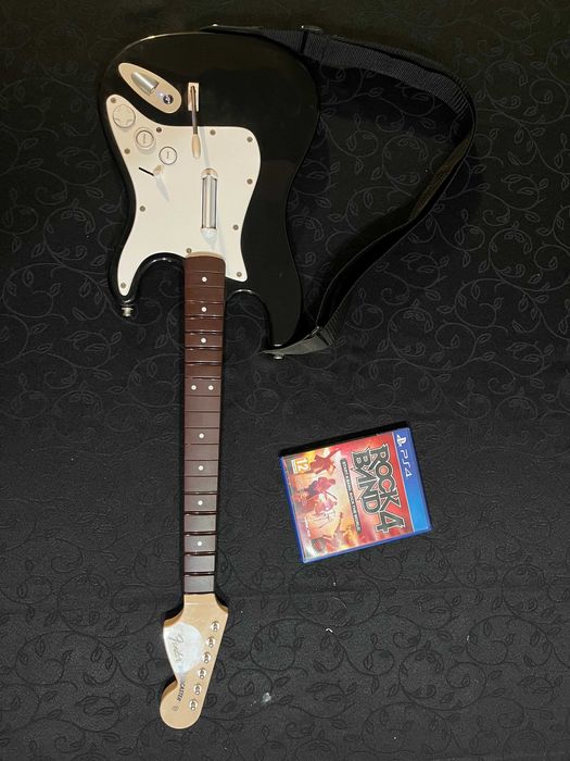 Rock Band4 + Guitarra wi-fi fender