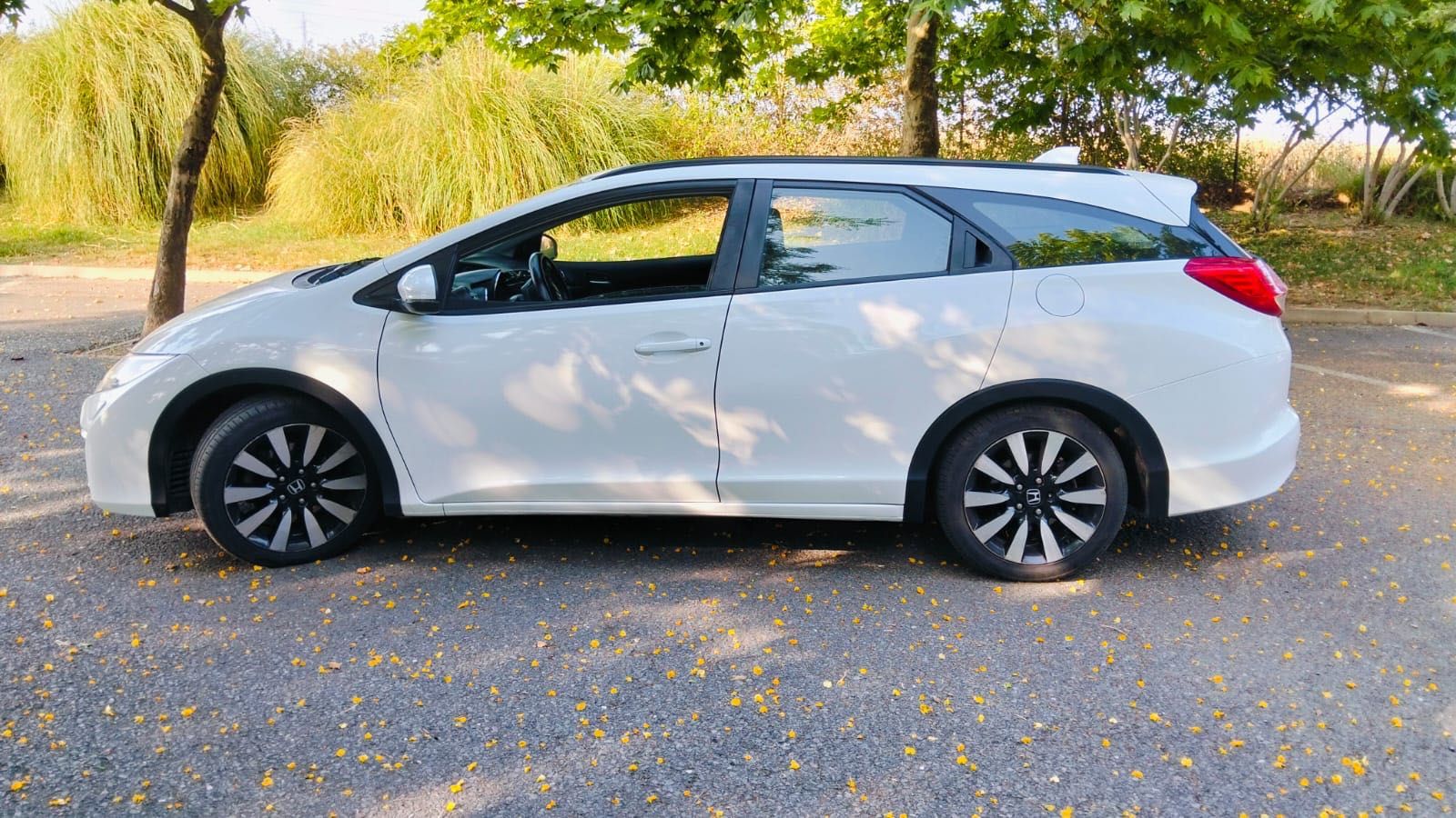 Honda civic tourer