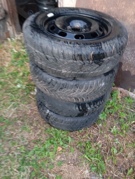 Felgi stalowe koła Volkswagen Golf IV 4 Komplet R15 195/65 5x100