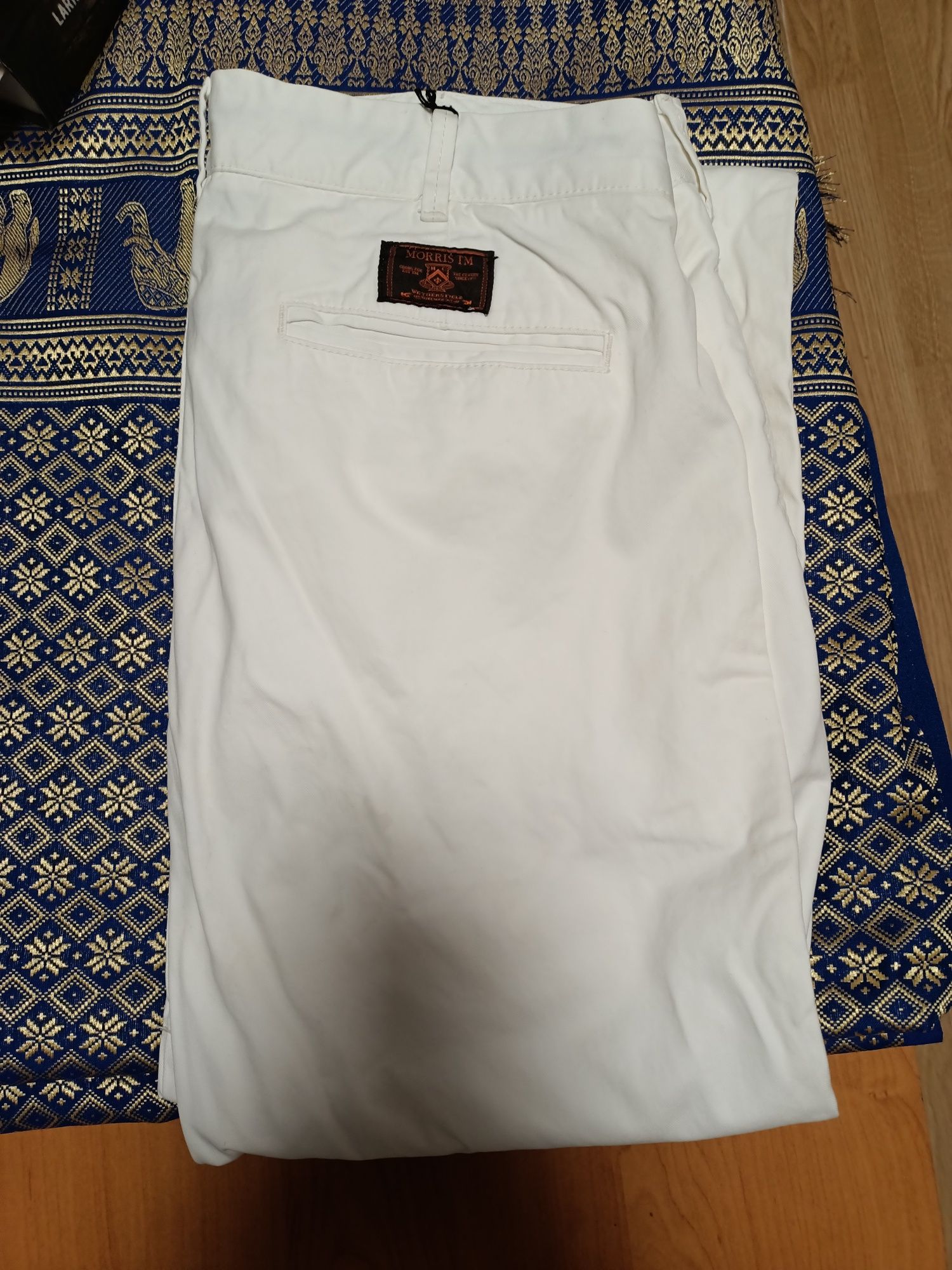 Białe spodnie bawełniane Morris