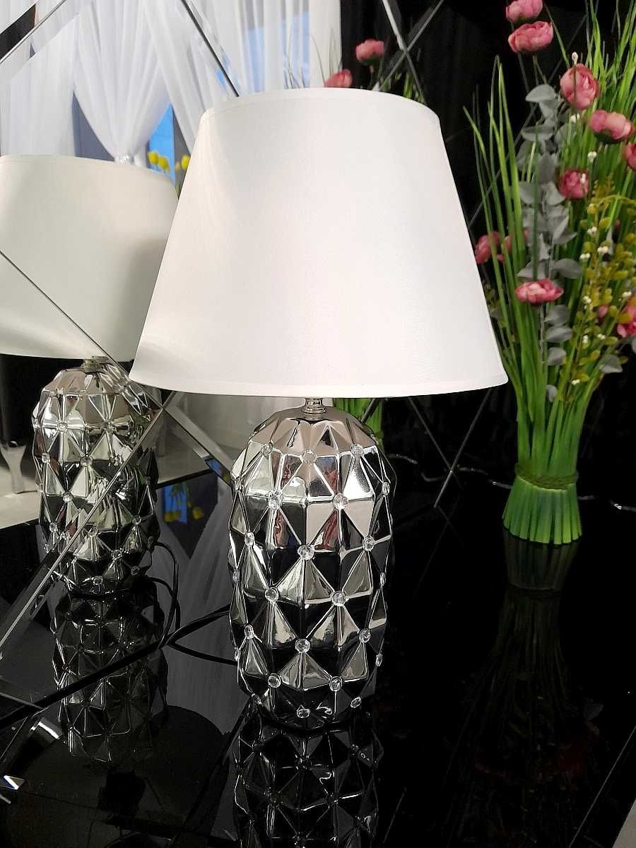Lampka nocna srebrna z kryształkami pikowana lampka stołowa