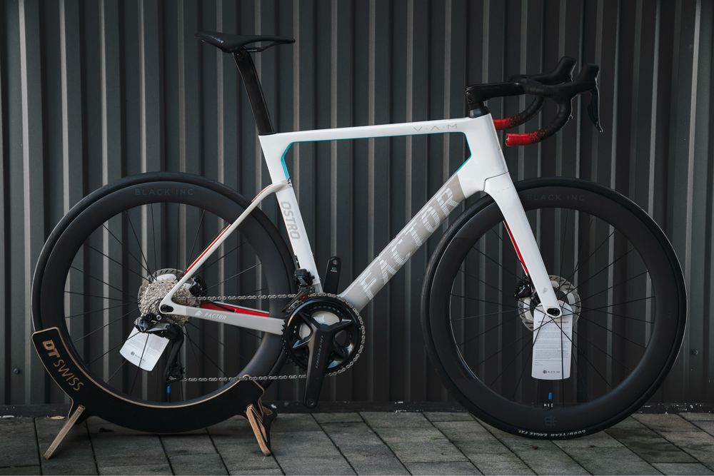 Rower Szosowy FACTOR Ostro Vam Nowy! Leasing!