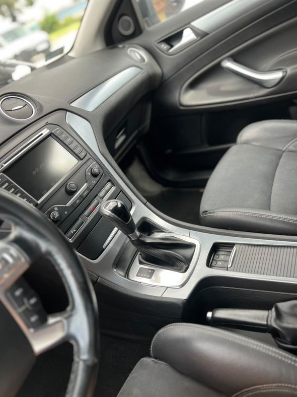Ford Mondeo 2014r. bogate wyposażenie. !Uszkodzona skrzynia!