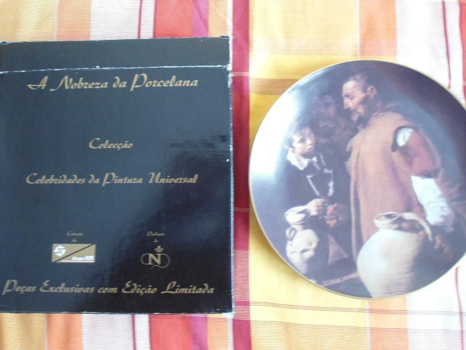 Prato em Porcelana com reprodução de pintura de Velásquez