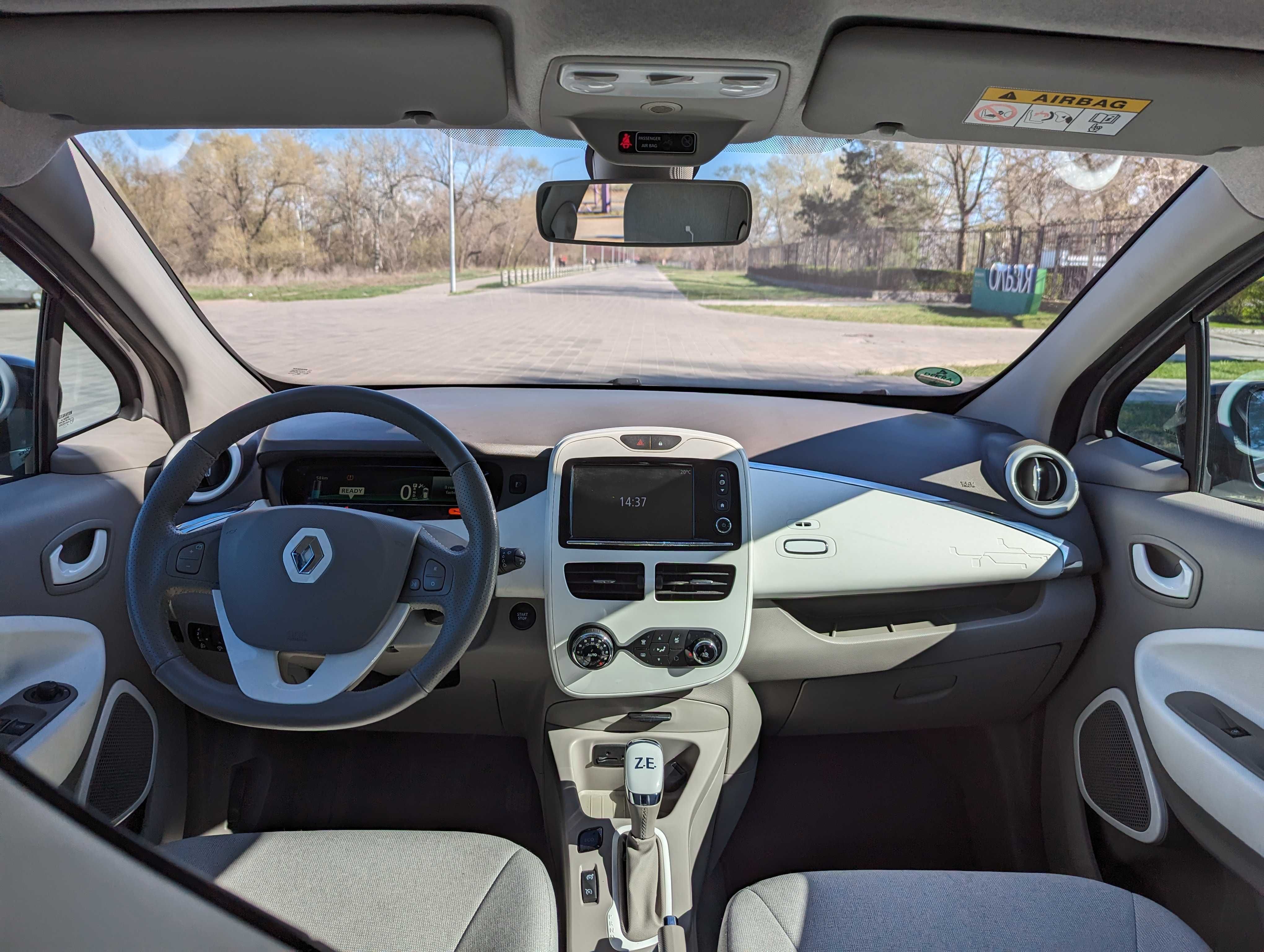 Renault Zoe 2015 22 кВт/г