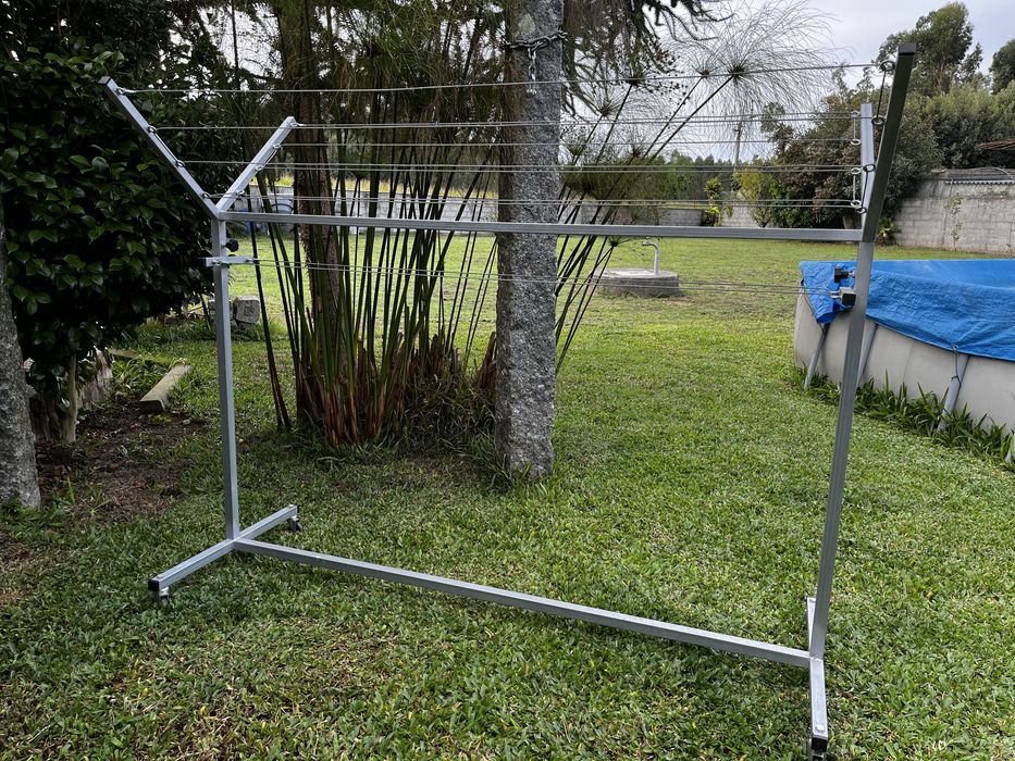 Estendal para roupa regulavel em altura