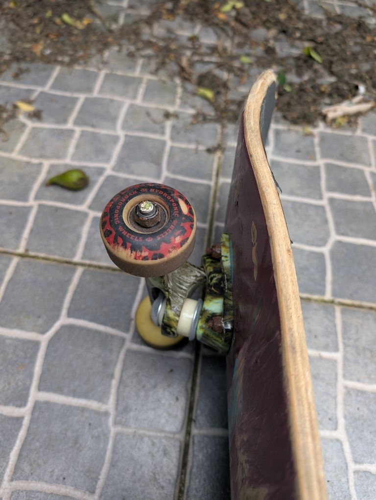 Skate tudo novo menos a tabua
