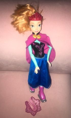 Mattel księżniczka Anna z Krainy Lodu łyżwiarka