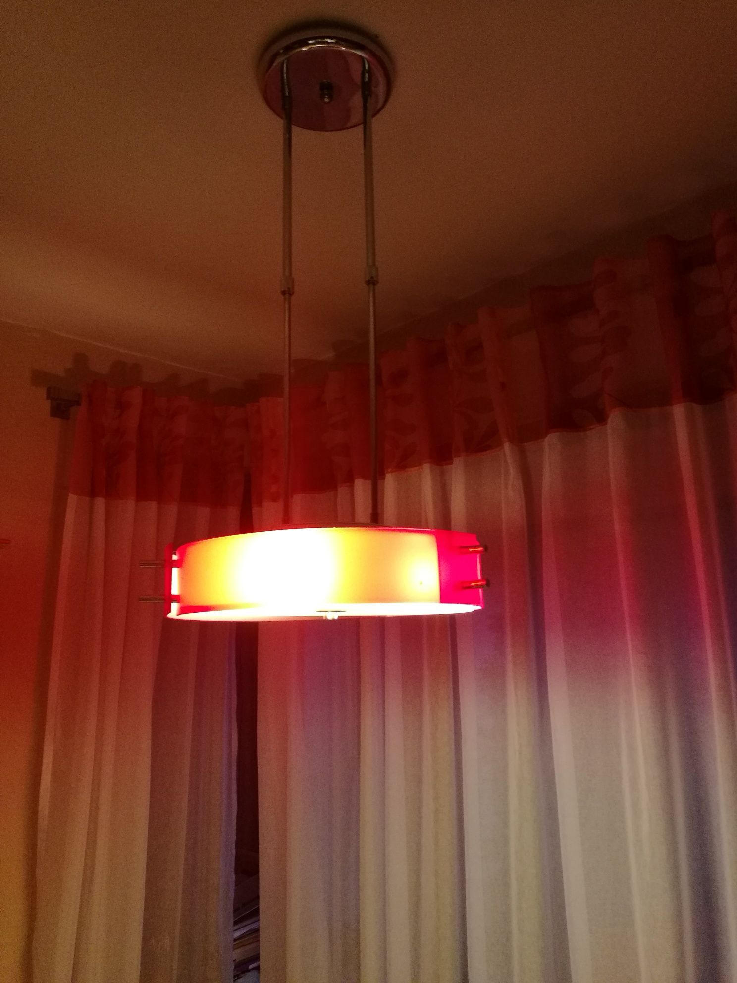 Lampa wisząca kół. Bordo