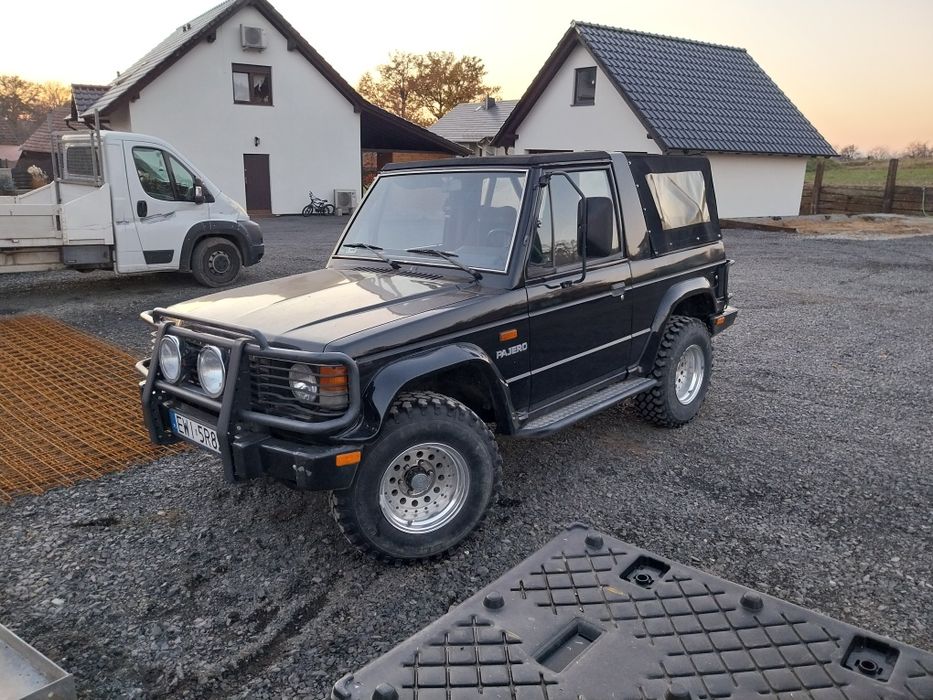 Mitsubishi Pajero cabrio 2.6 benzyna