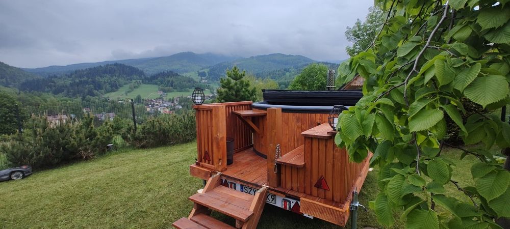 Mobilne jacuzzi na wynajem mobilna balia idealna na relaks lub imprezę