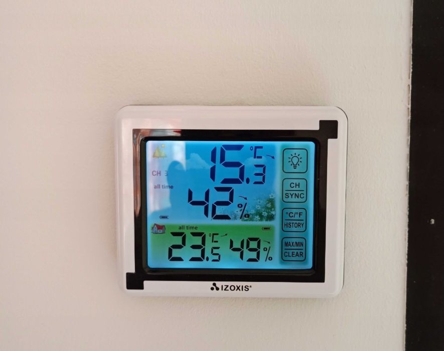 Bezprzewodowa stacja pogody termometr
LCD z czujnikiem zewnetrznym