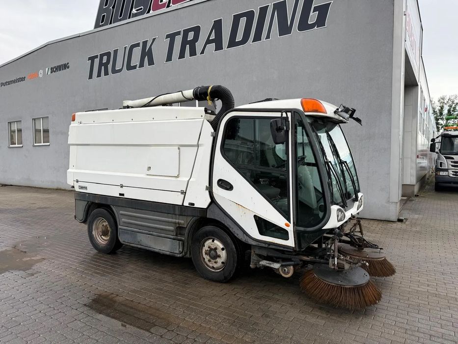 Johnston 158B 101T  Zamiatarka uliczna drogowa, chodnikowa